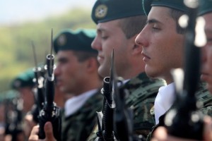 Ένοπλες Δυνάμεις: Προσλήψεις ΕΠΟΠ και ΟΒΑ εξήγγειλε ο αρχηγός ΓΕΕΘΑ