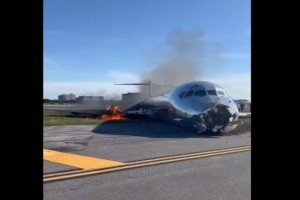 Προσγείωση θρίλερ με αεροπλάνο Δομινικανής εταιρείας - Σύρθηκε στον αεροδιάδρομο και πήρε φωτιά! (Video - σοκ)