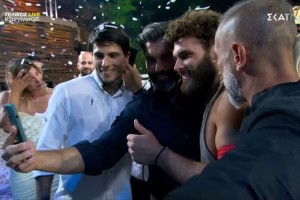 Survivor 5 - «Στα μαχαίρια» μέχρι το τέλος Άρης και Τάκης: Τα... άκουσε από  το κοινό ο Καραγκούνιας - «Του έδωσα το χέρι μου αλλά δεν το δέχθηκε»  (video) - Survivor - Athens magazine