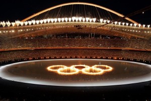Σαν σήμερα: Η λαμπερή τελετή έναρξης των Ολυμπιακών Αγώνων - Η δραματική προειδοποίηση του Φίλιππου Συρίγου που επιβεβαιώθηκε