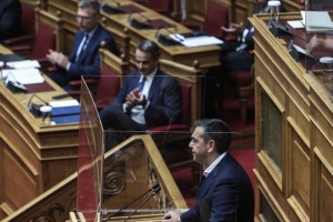 «Διπλή» δημοσκόπηση: Αυτός είναι ο καταλληλότερος για πρωθυπουργός και η διαφορά ΝΔ-ΣΥΡΙΖΑ - Οι απαντήσεις για τα μέτρα στήριξης και την παιδική κακοποίηση
