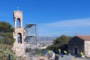 Σε αποκατάσταση του εμβληματικού πύργου με το ρολόι θα προχωρήσει ο δήμος Ελευσίνας