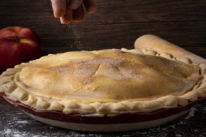 Νηστίσιμη μηλόπιτα με κανέλα: Χωρίς ζάχαρη, αυγά και βούτυρο – Όλη η γλύκα κρύβεται σε ένα μόνο υλικό