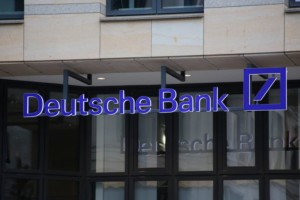 Τα σενάρια για την Deutsche Bank - Πόσο κινδυνεύει η Ευρώπη από μια νέα τραπεζική κρίση