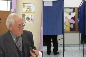 Εκλογές 2023: Τρομερός παππούς στην Πάτρα - «Είμαι 92 χρονών, ψηφίζω χρόνια, θα πάω στα 192 για να δω προκοπή»