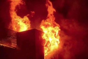 Χαλκιδική: Ανήλικη έκαψε ολοσχερώς το σπίτι φίλης της γιατί… πήγε με το αγόρι της