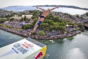 7 κορυφαίοι αθλητές του Red Bull Cliff Diving μας μιλούν για τις ξεχωριστές εμπειρίες τους