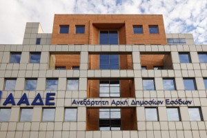 ΑΑΔΕ: Νέο σχέδιο ελέγχων στην αγορά - Ακόμα περισσότερες ηλεκτρονικές φορολογικές συναλλαγές