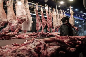 Πάσχα 2024: Πώς να επιλέξεις σωστά αρνί ή κατσίκι - Τα σημάδια που δείχνουν την αλήθεια για την ποιότητα του κρέατος (video)