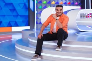 «Στράβωσε» ο Πέτρος Πολυχρονίδης: Δυσάρεστα νέα για τον παρουσιαστή