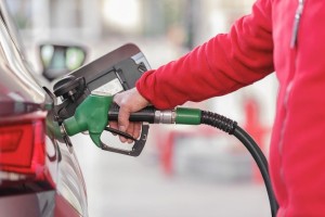 Στα ύψη οι τιμές των καυσίμων: Σε τροχιά πάνω από 2 ευρώ το λίτρο η βενζίνη - Οι εκτιμήσεις για το Πάσχα