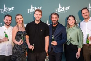 Fischer: Νέα τηλεοπτική καμπάνια με πρωταγωνιστή τον Αντίνοο Αλμπάνη