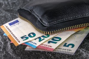 Φορολοταρία Απριλίου: Έγινε η κλήρωση - Δείτε αν κερδίσατε 50.000 ευρώ