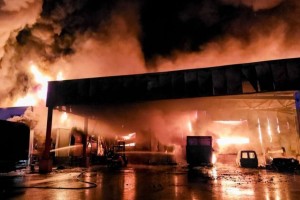 Λαμία: Νέα στοιχεία εκθέτουν το εργοστάσιο που εμπλέκεται στην υπόθεση τροφικής δηλητηρίασης μαθητών - Τι συνέβη δύο ημέρες πριν την φωτιά