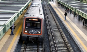 Νέα Ιωνία: Αυτοκτονία στον σταθμό του ΗΣΑΠ - Άνδρας πήδηξε τσις γραμμές του τρένου και σκοτώθηκε