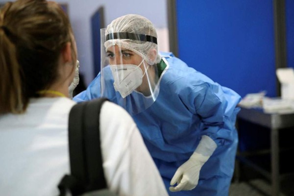 Κορωνοϊός: Στα οκτώ τα κρούσματα του μεταλλαγμένου νέου στελέχους του ιού - Που βρέθηκαν