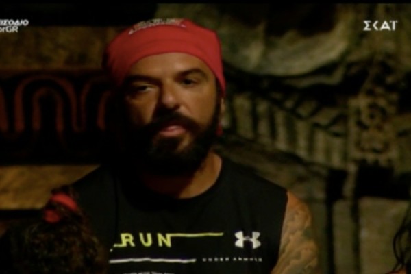 Survivor 4: «Άγρια» επίθεση του Τριαντάφυλλου στις πρώην συμπαίκτριές του - «Εσείς γιατί τον ψηφίζατε;»