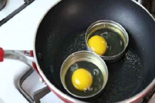 Το μυστικό για τα τέλεια αυγά - Είναι απλό και θα το κάνετε κάθε φορά (video)