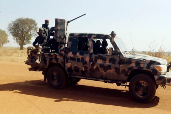 Συναγερμός στη Νιγηρία: Πραγματοποιήθηκαν βομβαρδισμοί από τζιχαντιστές - Πλήθος νεκρών και τραυματιών