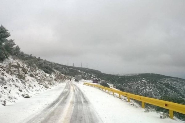 Συναγερμός στον Υμηττό: Θρίλερ με την εξαφάνιση 15χρονου στο χιονισμένο βουνό