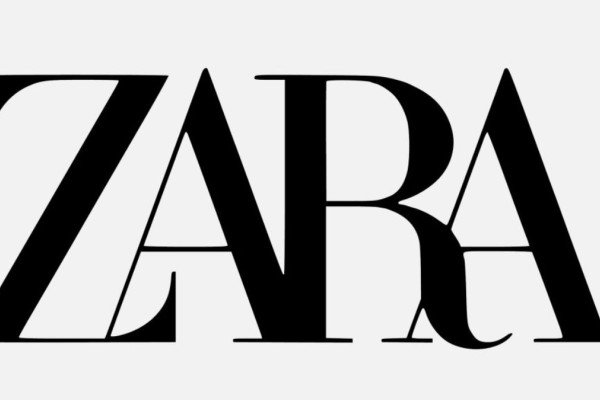 Zara: Μποτάκια με τακούνι και άνοιγμα στα πλάγια μόνο με 19,99€ από 35,95