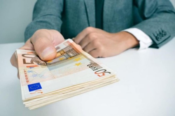 Επίδομα 400 ευρώ: Πληρωμή σε 170.000 δικαιούχους ΕΦΚΑ & ΟΑΕΔ