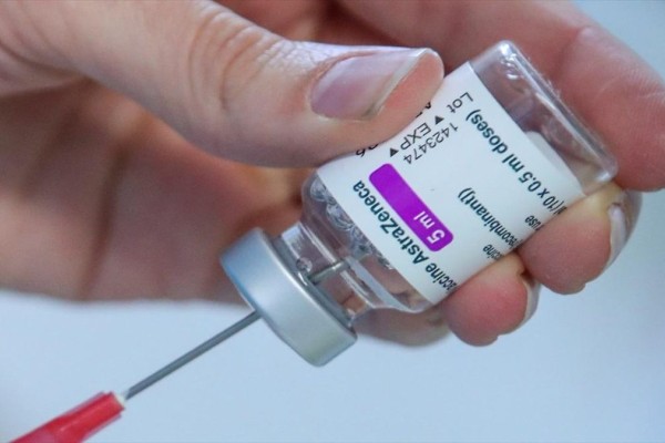 Γερμανία: Νοσοκομεία αναστέλλουν την χορήγηση του εμβολίου της AstraZeneca σε γυναίκες κάτω των 60 ετών