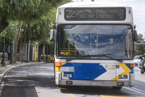 Βγαίνουν 300 νέα λεωφορεία στους δρόμους - Τι ανακοίνωσε ο Κώστας Καραμανλής