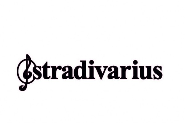 Stradivarius: Αυτά είναι τα πιο εντυπωσιακά κομμάτια της Ανοιξιάτικης κολεξιόν!