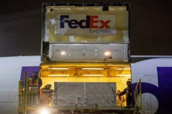 Συναγερμός στην Ιντινάπολις: Πυροβολισμοί σε εγκαταστάσεις της FedEx - Φόβοι για πολλά θύματα!