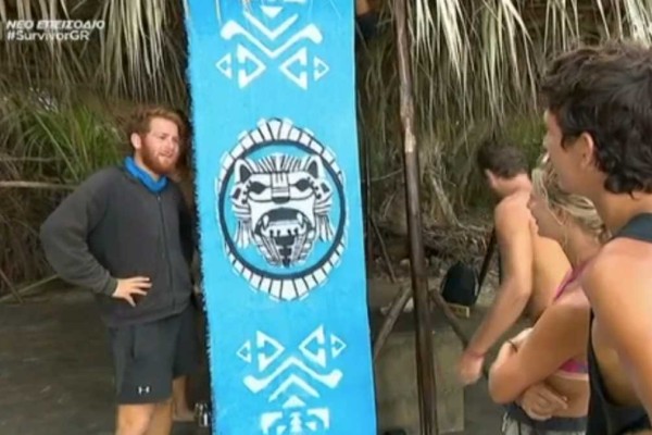 Survivor 4: Κίνηση «βόμβα» Τζέιμς και Μπάρτζη - Σήκωσαν ξανά την μπλε σημαία όταν έφυγε ο Σάκης