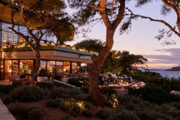 10+3: Τα καλύτερα εστιατόρια της Αθήνας για όλα τα γούστα