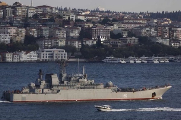 Προειδοποιητικά πυρά κατά βρετανικού πλοίου από ρωσικό σκάφος στη Μαύρη Θάλασσα