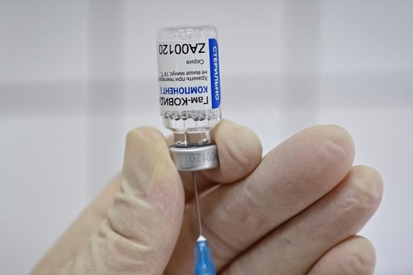 Κορωνοϊός: Πρόταση στην Ελλάδα για το ρωσικό εμβόλιο - «Πόρτα» της ΕΕ σε Johnson & Johnson