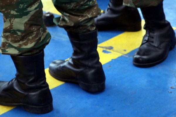 Καταγγελία για βιασμό σε στρατόπεδο: «Την εντολή έδωσε ο λοχαγός»