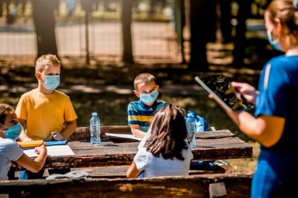 «Κόκκινος» συναγερμός για τα κρούσματα σε κατασκηνώσεις - Έρχονται αυστηρότερα μέτρα