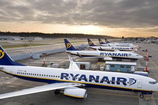Έκτακτη ανακοίνωση της Ryanair: Συναγερμός στους επιβάτες!
