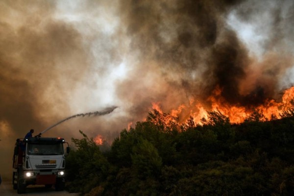 Φωτιά στην Αρκαδία: Γίνεται νέα Εύβοια η περιοχή - Τεράστια αναζωπύρωση στη Γορτυνία