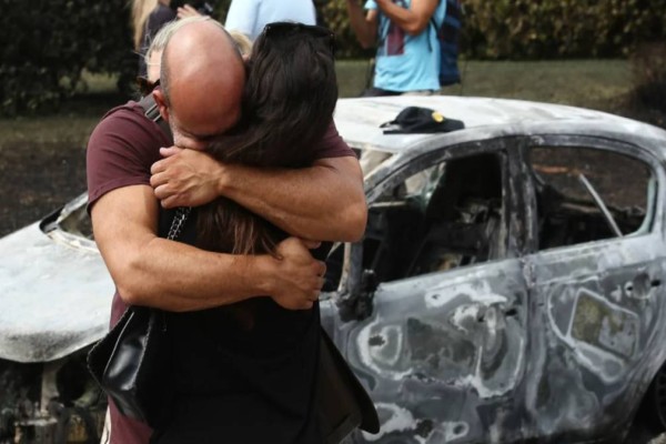 «Αν σκούπιζες πτώματα από τον δρόμο τότε θα καταλάβαινες...»: Κάτοικος του Ματιού απαντά σ'όσους συγκρίνουν απώλεια περιουσίας με ανθρώπινης ζωής!