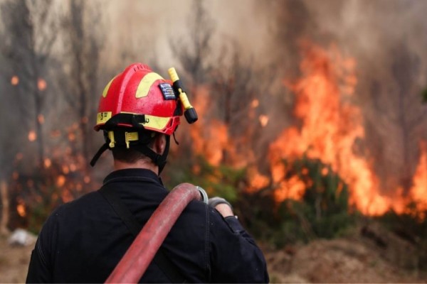 Οι 4 περιοχές που βρίσκονται σε υψηλό κίνδυνο πυρκαγιάς την Παρασκευή