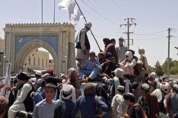Κόλαση στο Αφγανιστάν: Στα χέρια των Ταλιμπάν η χώρα - Το χρονικό του μεγαλύτερου πολέμου στην ιστορία των ΗΠΑ