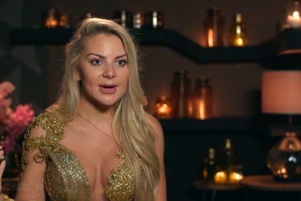 The Bachelor 2: «Κλάμα» στο Twitter για την Αθηνά - «Πιείτε ένα σφηνάκι κάθε φορά που λέει 