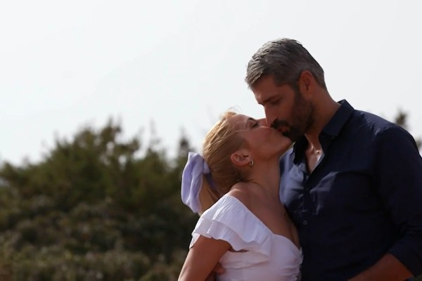 The Bachelor 2: Αυτό είναι το πρώτο φιλί του Αλέξη Παππά - Τυχερή... η νύφη του