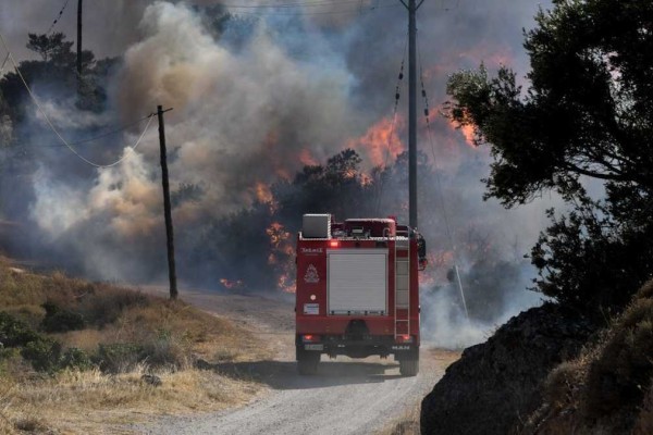 Φωτιά στην Εύβοια - Οι περιοχές που κινδυνεύουν με τον καύσωνα του Σεπτεμβρίου