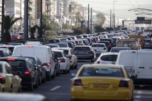 Κυκλοφοριακό κομφούζιο στους δρόμους της Αθήνας - Πού έχει μποτιλιάρισμα (photo)