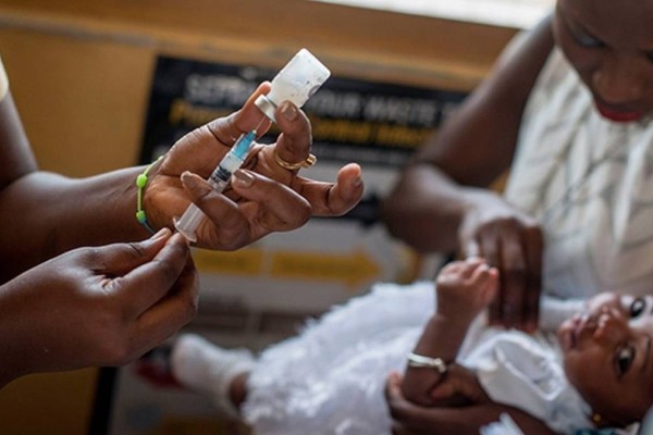 Ιστορική στιγμή: Εγκρίθηκε το πρώτο εμβόλιο για την ελονοσία