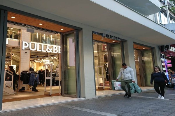 Pull and Bear: Girly φούτερ για όλες τις ώρες - Σε απίστευτη τιμή!