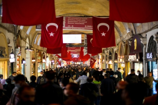 Σάλος στην Τουρκία: Δηλώσεις βουλευτή του Ερντογάν - «Να τρώτε λιγότερο»