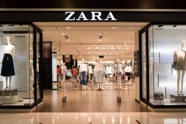 Το εμπριμέ πουκάμισο από τα ZARA με 17,97 ευρώ που θα λατρέψετε