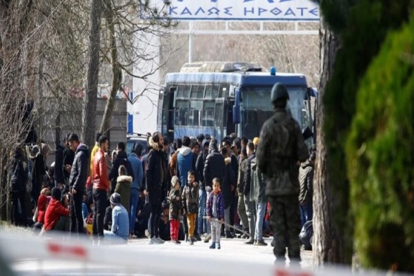 Θρίλερ στον Έβρο: Επιχείρηση για τη διάσωση 17 Τούρκων - Πήγαν να περάσουν τα σύνορα για να ζητήσουν άσυλο